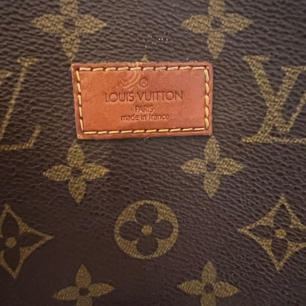 Louis Vuitton Brown Monogram Crossbody Bag - Picture 5 of 10